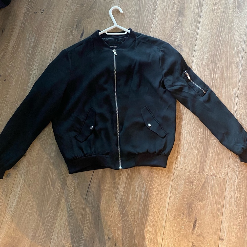 Black Size Small Zara Light Bomber Style Jacket